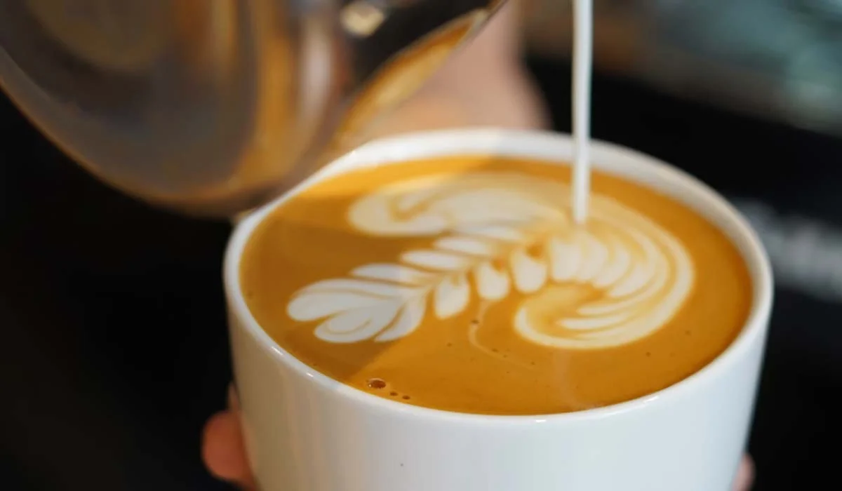 آرت زدن روی قهوه