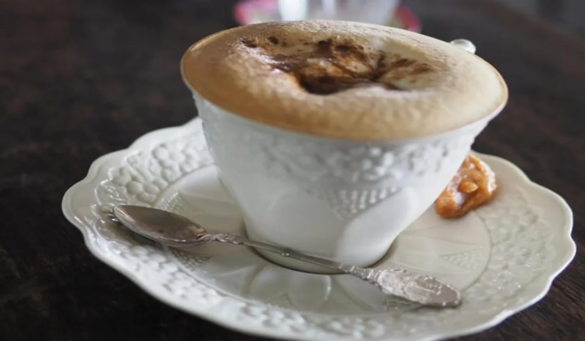 قهوه یونانی با شیر